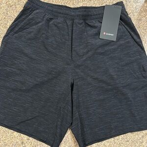 Lululemon Pace Breaker Short 9"
*Linerless